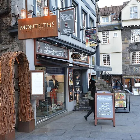 Holyrood Park - Carparking Included! Apartament Edynburg