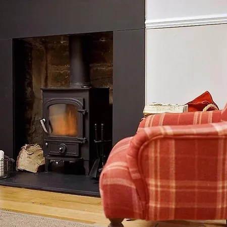 Apartment 1 Bedroom Flat With Castle View Edinburgh