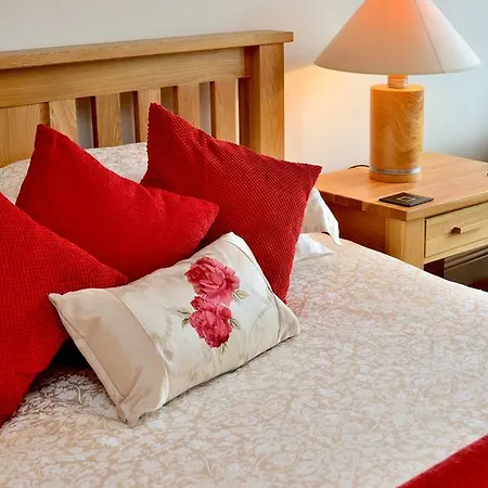 Peggyslea Farm 4*