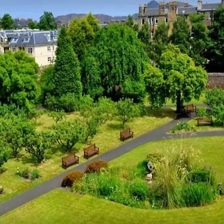 Gillis Centre 3* Edinburgh