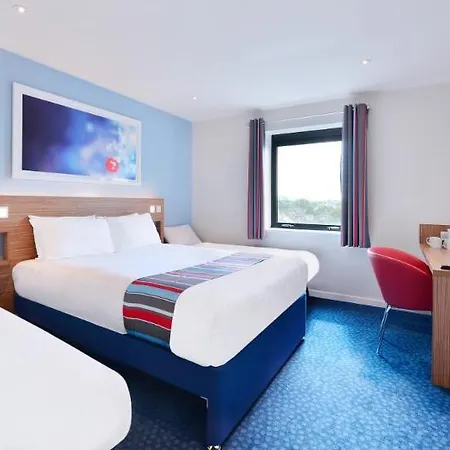 Travelodge Queen Street Отель 3*