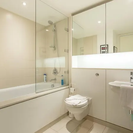 Apartamento Luxury 2 Bedroom Quartermile Sleeps 6