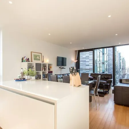 Luxury 2 Bedroom Quartermile Sleeps 6 * Edimburgo