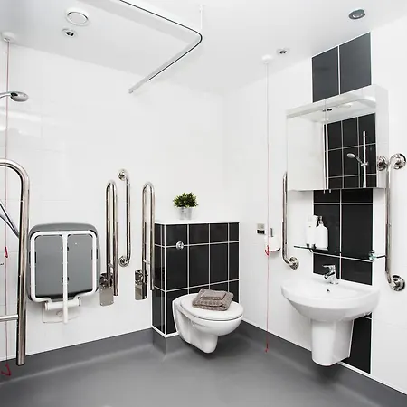 Unite Students - Salisbury Court Apartmán *