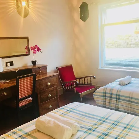 Iholiday 3* Edinburgh