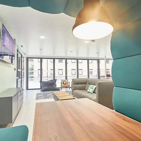 Lägenhet Destiny Student - Meadow Court Edinburg