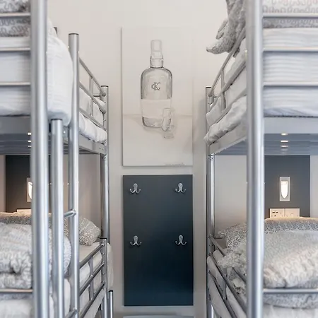Hostel Revolver Edinburgh