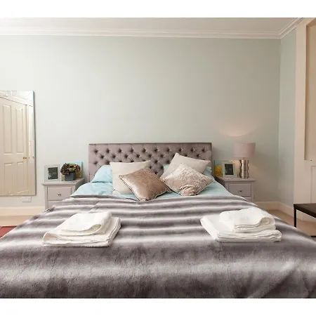 Lovely 3br Garden Flat For 5 Within City Centre