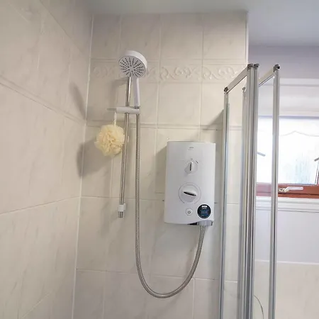 South Groathill - Lovely 2 Bed With Castle View Appartamento *