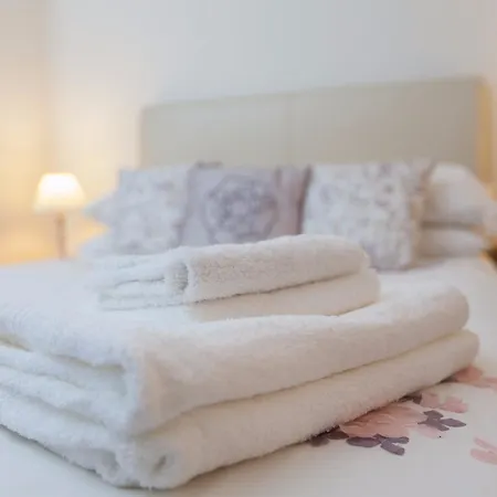 Apartment Central Cosy For 6 In