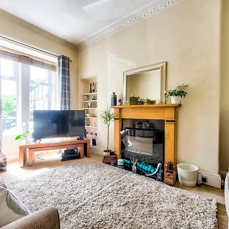 Guestready On Easter Road Эдинбург
