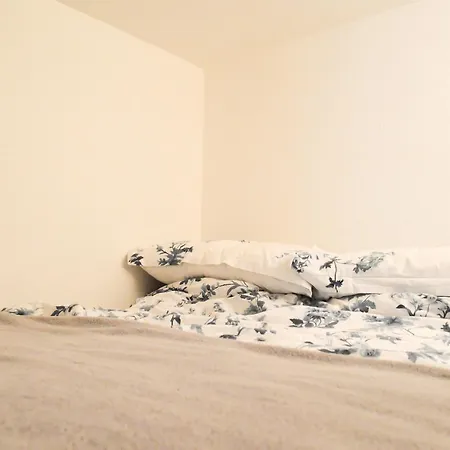 Modern Flat In Central * Edinburgh