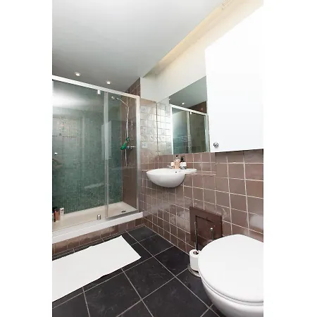 Lovely 3br Garden Flat For 5 Within City Centre *