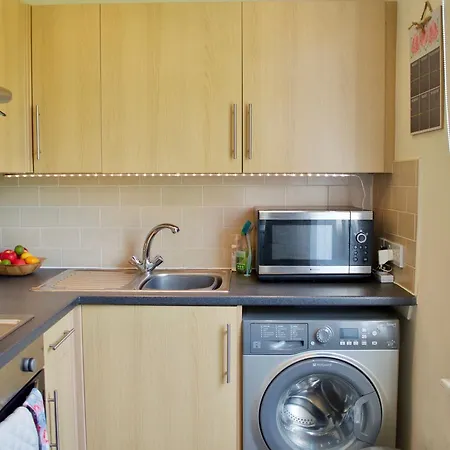 Bright And Spacious Corstorphine * Edinburgh