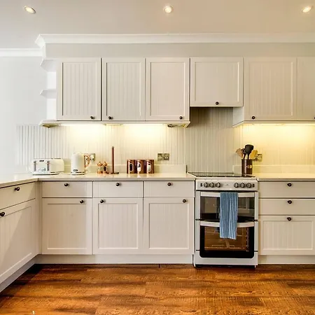 Apartment Altido Quiet Mews House W Parking Edinburgh