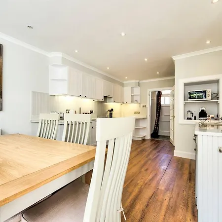 Altido Quiet Mews House W Parking Apartment Edinburgh