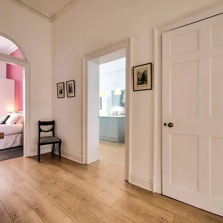 Altido Spacious And Stylish 4-bed Georgian Apartment *