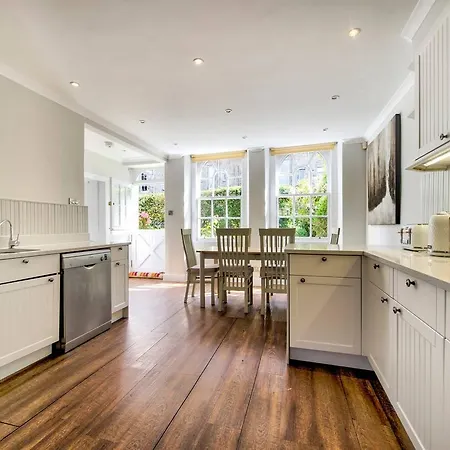 Altido Quiet Mews House W Parking Apartment Edinburgh