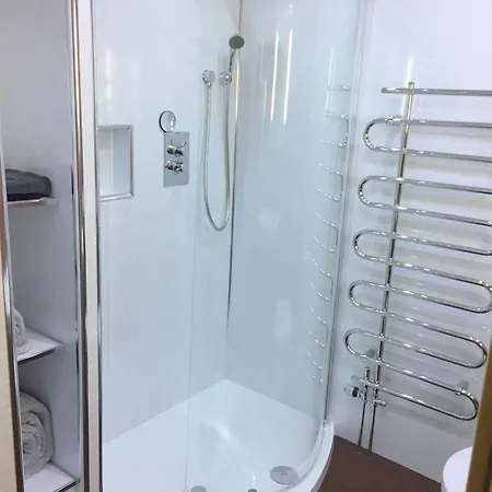 בית הארחה Lauderville אדינבורו