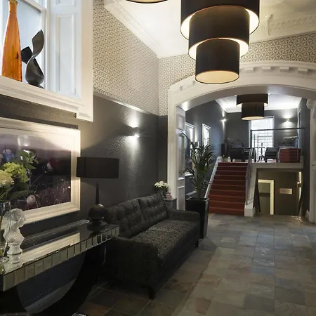 Lägenhetshotell Fountain Court - Royal Garden 4*