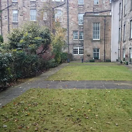 Fountain Court - Royal Garden Lägenhetshotell Edinburg