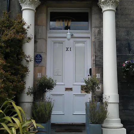 Guest house Mw Townhouse 4*