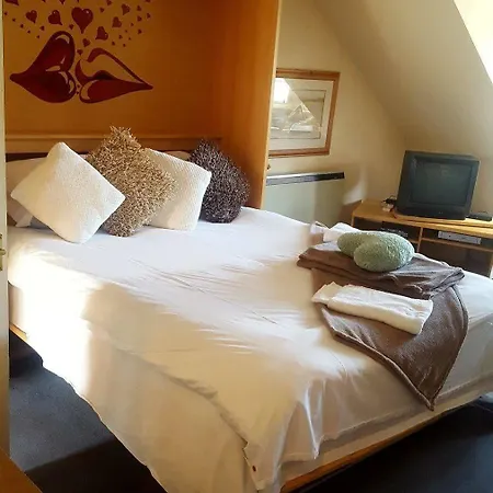 Tony Asga - Tony's Heart Of Centre Sleeps 2 Apartmán *