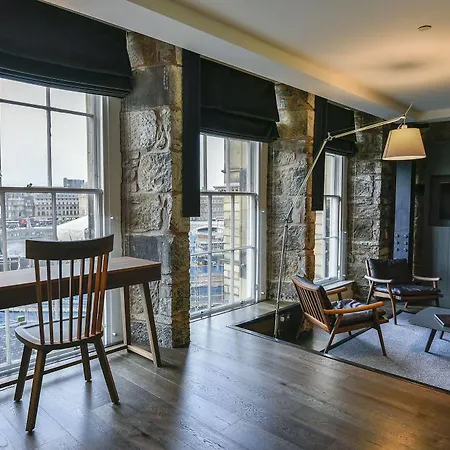 Apartahotel Old Town Chambers, Autograph Collection