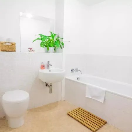 2 Bedroon With Balcony And Seaviews * Εδιμβούργο