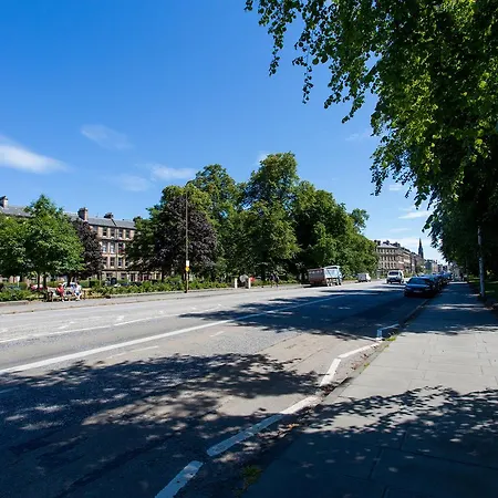 Colonial Victorian Apartment, Fab Central Location * Edinburgh