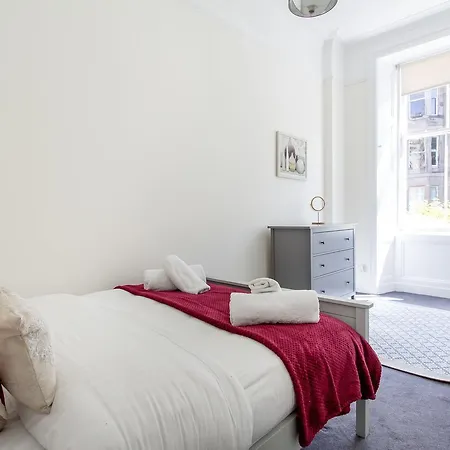 Apartment Colonial Victorian Apartment, Fab Central Location *