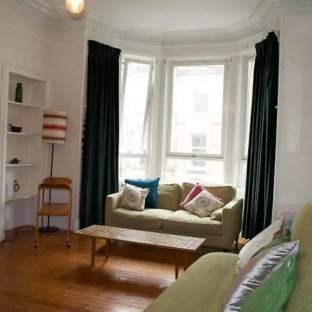 Apartamento 2 Bedroom Flat In Bruntsfield Edimburgo