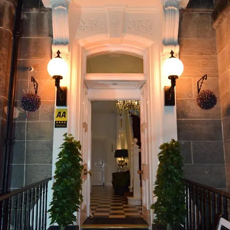 Edinburgh37 4*