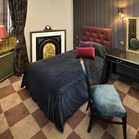 Hotell Albany 3*