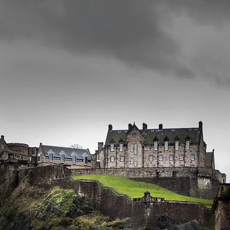 Castle Street Edinburgh