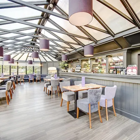 Royal Ettrick Hotel 3*