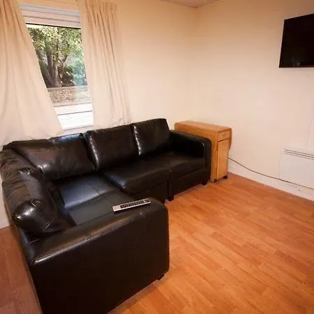 Destiny Student - Meadow Court Edinburgh