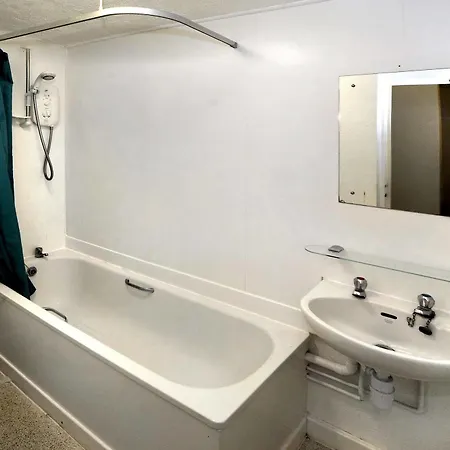 Destiny Student - Meadow Court Edinburgh