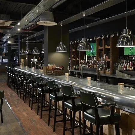 爱丁堡乡村酒店