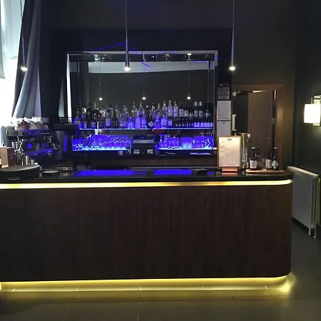 Hotel The Place 4*