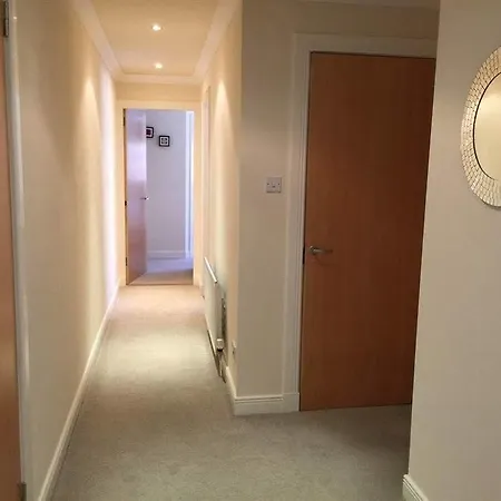 Alba Apartments- Gentle's Entry