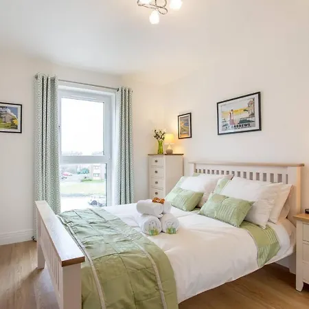 Apartment Altido Bright 3 Bed In City Centre - Free Parking & Lift