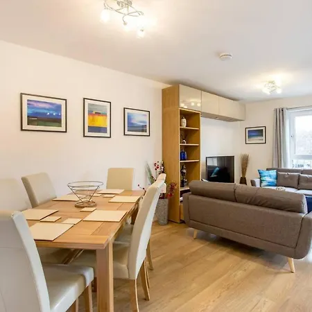 Apartment Altido Bright 3 Bed In City Centre - Free Parking & Lift *