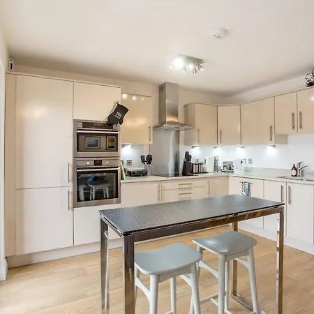 Apartment Altido Bright 3 Bed In City Centre - Free Parking & Lift Edinburgh