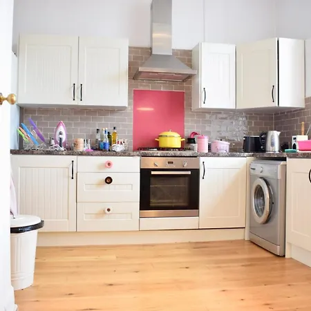 Spacious 2 Bedrooms By Royal Mile إدنبرة