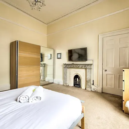 Apartment Spacious Central 3bed By The Castle Edinburgh