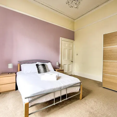 Spacious Central 3bed By The Castle Apartment