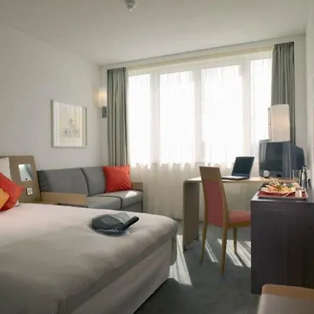 诺富特爱丁堡中心酒店 4*