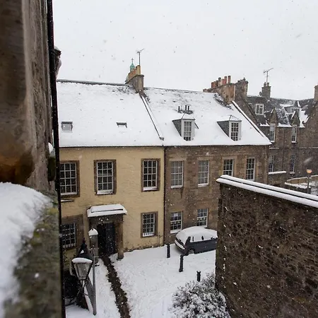 Royal Mile Apartamento *