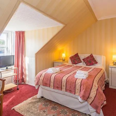 Guest house Menzies 3*